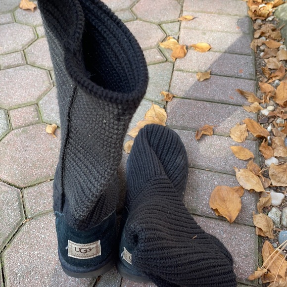 UGG Knit Boots - Picture 2 of 5